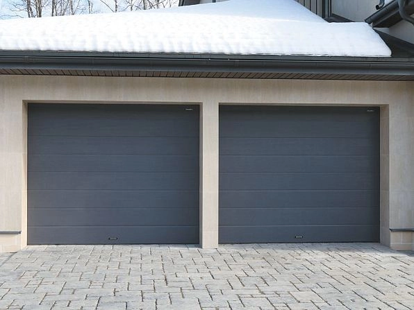Cекционные ворота 3300х2150 мм антрацитовые DoorHan RSD02, naberezhnye-chelny.doorhan.ru